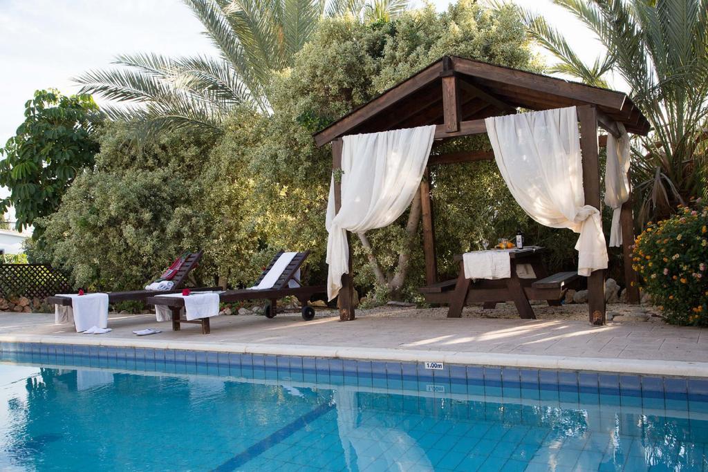 Coral Bay Sunkiss Villa Екстериор снимка