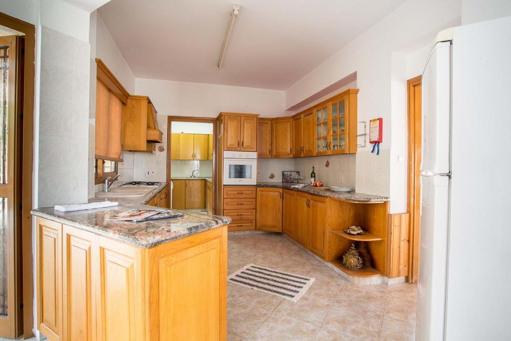 Coral Bay Sunkiss Villa Екстериор снимка